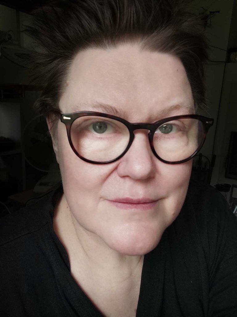 Mari Pelander, gfraafikko